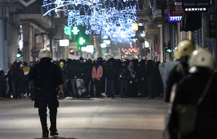 Έναν καυτό μήνα φοβάται η ΕΛΑΣ: Επέτειος Πολυτεχνείου και δολοφονίας Γρηγορόπουλου
