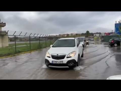 Κέρκυρα: Πλημμύρισαν σπίτια και δρόμοι μετά την πρωινή βροχή! (VIDEO-ΦΩΤΟ)