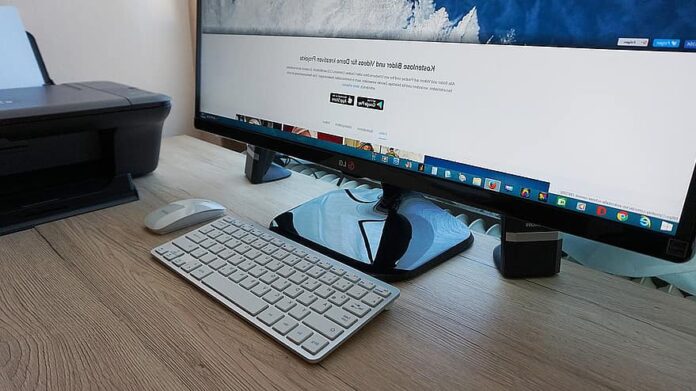 Τι είδε ο «Δολοπλόκος», σε Μαξίμου, κατασκευαστικές και media