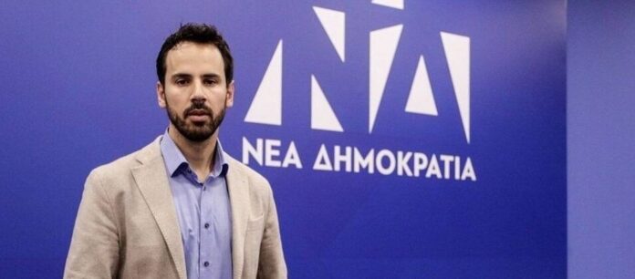 Προκλητικές δηλώσεις από τον εκπρόσωπο Τύπου της ΝΔ για τα παιδιά που έφτιαξαν «γέφυρα» για να σωθούν από την πλημμύρα