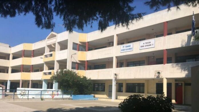 Ξυλοδαρμός στην Καλλιθέα: Ανήλικος ξυλοκόπησε 15χρονο μαθητή μέσα στο σχολείο