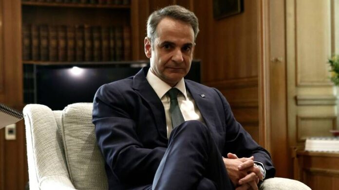 Κυριάκος Μητσοτάκης: Φταίνε οι πολίτες και τα μέσα κοινωνικής δικτύωσης