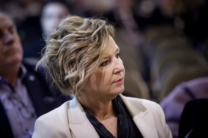 Όλγα Γεροβασίλη: Από τη στιγμή που ο Κικίλιας πήρε βραβείο για την αντιμετώπιση της πανδημίας, ο Πλεύρης διεκδικεί το Νόμπελ!