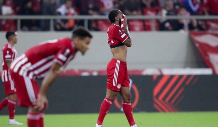 Europa League: Ο Ολυμπιακός έχασε (1-2) από την Αϊντραχτ και έμεινε πολύ πίσω