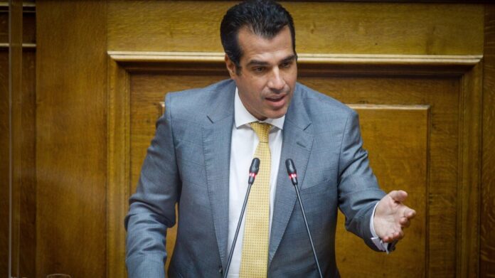 Πλεύρης: Δεν θα πάρουμε μέτρα για εμβολιασμένους, αν χρειαστεί μόνο για ανεμβολίαστους