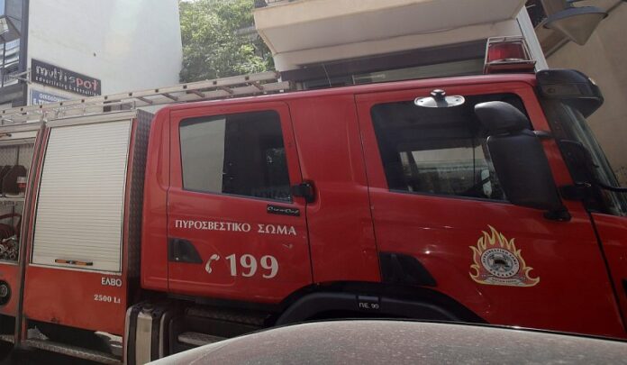 Χαλκιδική: Φωτιά σε μίνι μάρκετ στην Ποτίδαια – Εκτεταμένες ζημιές