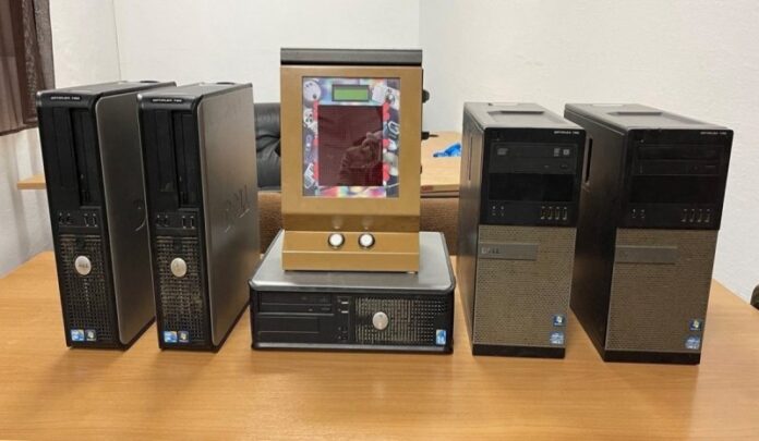 Ρόδος: Εντοπίστηκε κατάστημα με «φρουτάκια» – Συνελήφθησαν δύο άτομα