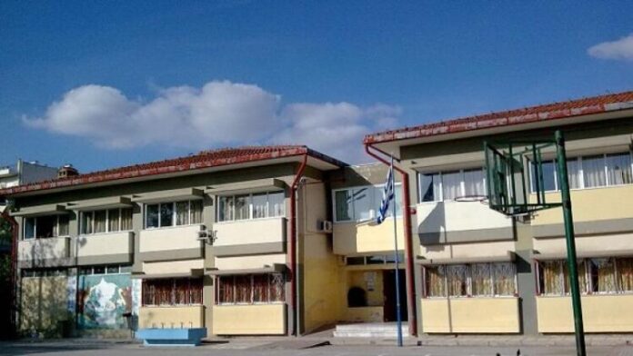 Κορδελιό: Καταγγελίες για 16χρονο μαθητή που φέρεται να βίασε συμμαθήτριές του