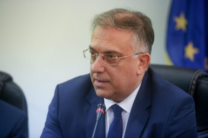 Θεοδωρικάκος: Αλλάζει η ηγεσία της Άμεσης Δράσης – Τα 5 μέτρα που ανακοίνωσε