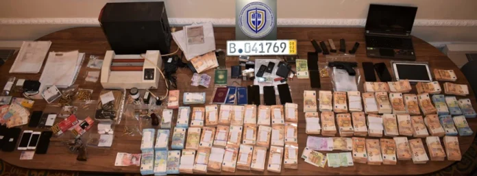 Κύκλωμα παράνομων ταυτοτήτων: Εισπράκτορας ο θετός γιος του «αρχηγού» – Σύμφωνο συμβίωσης με Ρωσίδα που δεν είχε επαφή