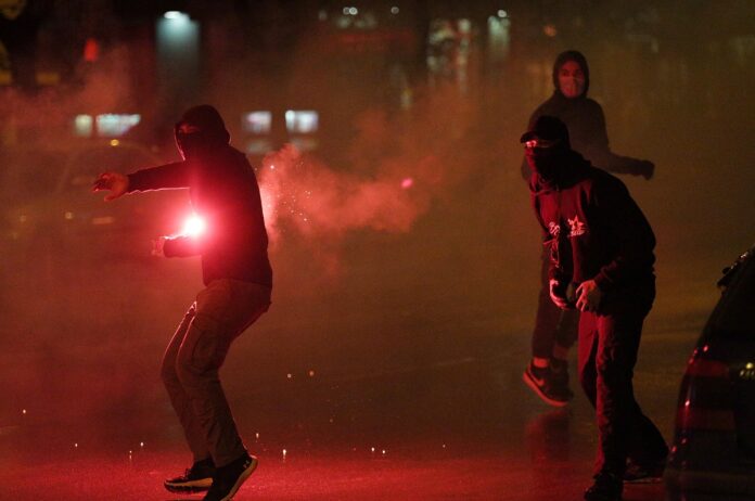 Θεσσαλονίκη: Στον εισαγγελέα οι συλληφθέντες για τα χθεσινά επεισόδια