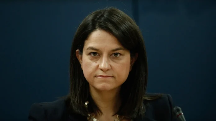 Κατά της ΔΟΕ στρέφεται η Νίκη Κεραμέως – Κατέθεσε αγωγή