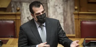 Πλεύρης στη Βουλή: Μέχρι 2,5 μέρες είναι η παραμονή των διασωληνωμένων ασθενών εκτός ΜΕΘ