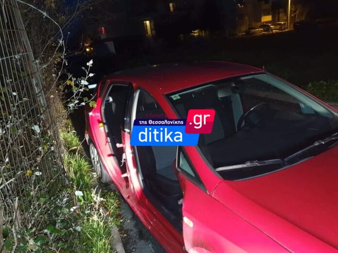 Θεσσαλονίκη: Έκλεψαν τις πόρτες αυτοκινήτου! (φωτο)