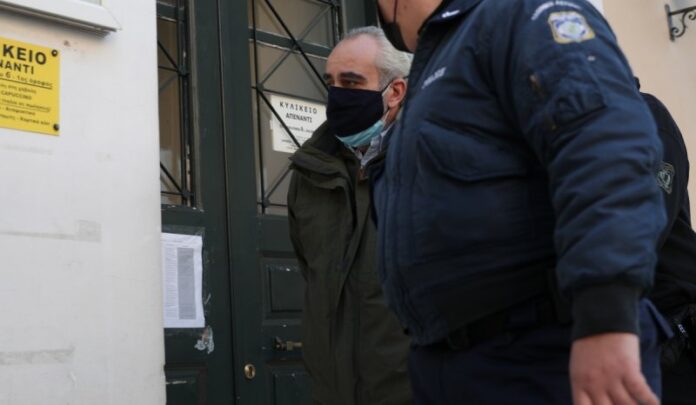 Δίκη ψευτογιατρού: Νέες καταγγελίες που σοκάρουν για τη δράση του Dr Kontos που οδήγησε στον θάνατο 12 ανθρώπους