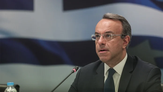 Στο χειρουργείο εκτάκτως ο Χρήστος Σταϊκούρας