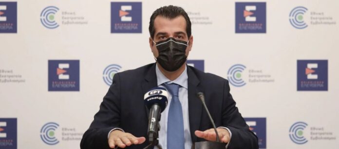 Θ.Πλεύρης: «Νέα μέτρα για ανεμβολίαστους και επέκταση της υποχρεωτικότητας – Στους 7 μήνες θα λήγουν τα πιστοποιητικά»