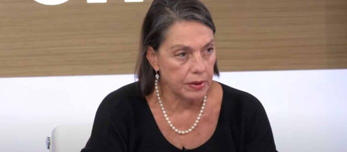 Αμετανόητη η Μ.Ξαφά: «Να μην ζητά αυξήσεις μισθών ο κόσμος αλλά να καταναλώνει λιγότερο»-(VIDEO)