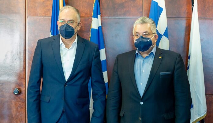 Συνάντηση Θεοδωρικάκου με τον Πρύτανη του ΑΠΘ – Ξεκινά η εκπαίδευση 400 ατόμων για την πανεπιστημιακή αστυνομία