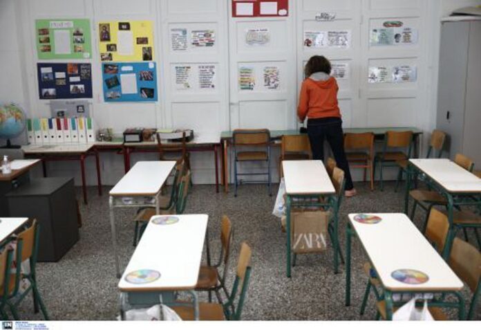 Βόλος: Στο αυτόφωρο 33χρονη που δεν έστελνε την κόρη της ενάμιση χρόνο στο σχολείο