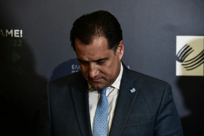 Άδωνις Γεωργιάδης: Ερώτημα