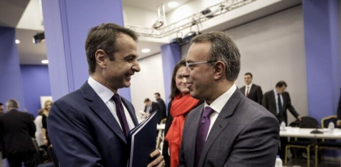 Πρώτη και καταχρεωμένη!