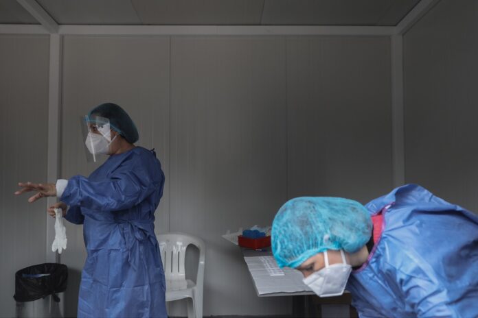 Γεωργιάδης: Θα ξαναδούμε την τιμή πλαφόν στα PCR test