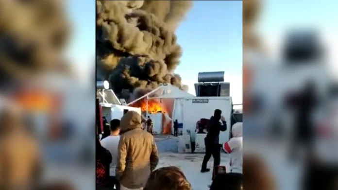 Ξέσπασε φωτιά στη δομή του Καρά Τεπέ στη Λέσβο-(VIDEO)