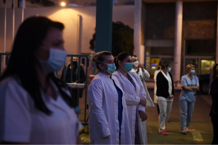 Από τη Θεσσαλονίκη θα ξεκινήσει η επιστράτευση ιδιωτών γιατρών