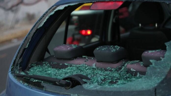 Σοβαρά επεισόδια ανάμεσα σε οπαδούς του Ιωνικού και της Προοδευτικής-(ΦΩΤΟ)