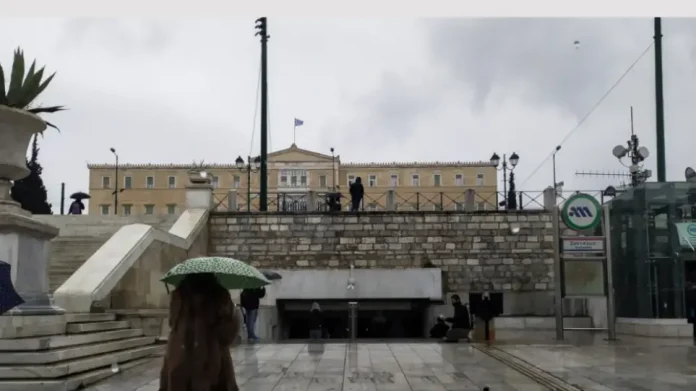 Καιρός: Νέα επιδείνωση διαρκείας με χαμηλές θερμοκρασίες και ισχυρούς ανέμους, πού θα χιονίσει