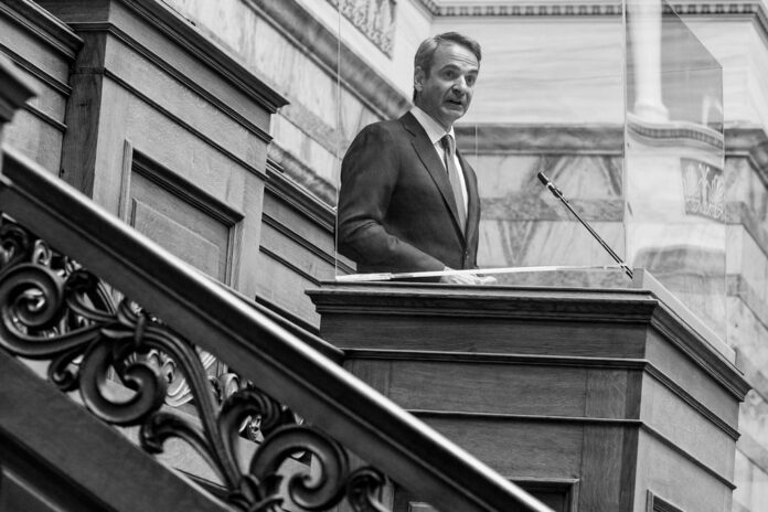 Εστησαν κατηγορητήριο στον Κ. Βαξεβάνη για τη Novartis