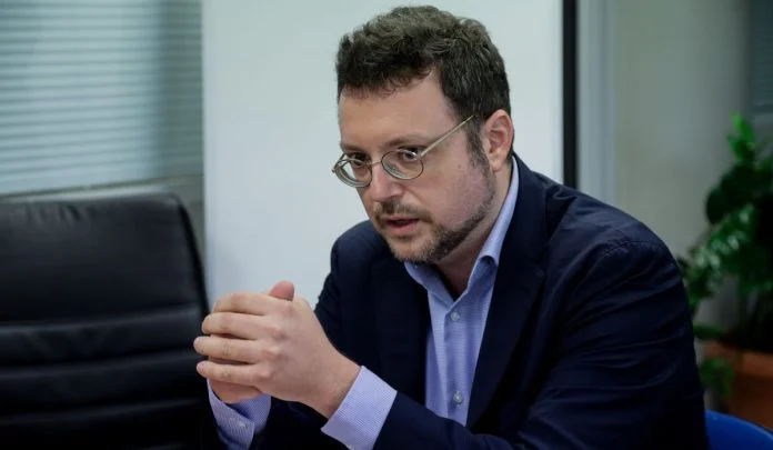 Το σχέδιο Λιανού να δείχνει πως κάτι κάνει, τη στιγμή που δεν κάνει απολύτως τίποτα…