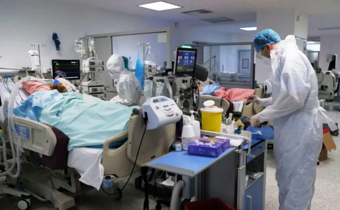 Φρικτές καταγγελίες για ασθενείς που πέθαναν ακόμα και από ασιτία σε δημόσια νοσοκομεία λόγω έλλειψης προσωπικού