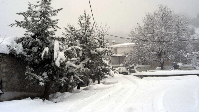 Κακοκαιρία: «Χιονόπτωση στα περισσότερα νησιά του Αιγαίου» προειδοποιεί ο μετεωρολόγος Σάκης Αρναούτογλου
