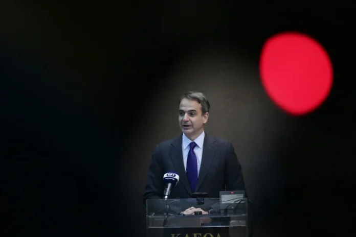 Τα νεύρα του Μητσοτάκη και τα λάθη του Μαξίμου