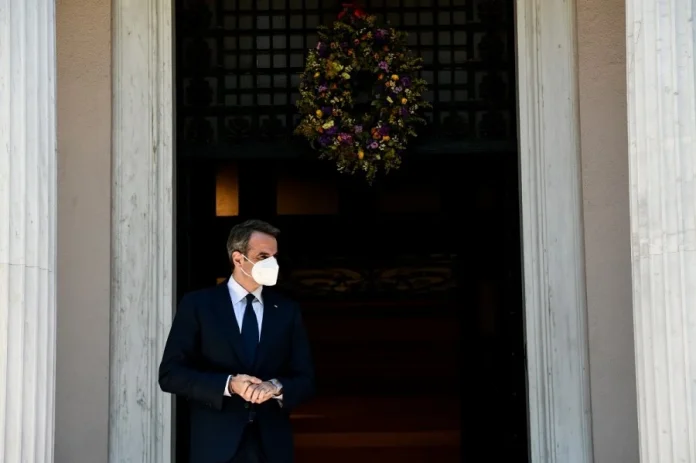 Μητσοτάκης: Ψάχνει «τρύπα» να εξαγγείλει κάλπες