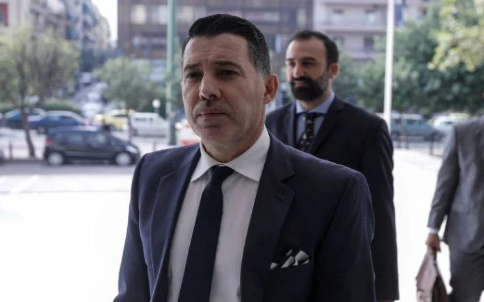 Νέα προκλητική απαλλαγή Μανιαδάκη για τη Novartis: Υιοθέτησαν ξανά το ίδιο σκανδαλώδες νομικό σκεπτικό