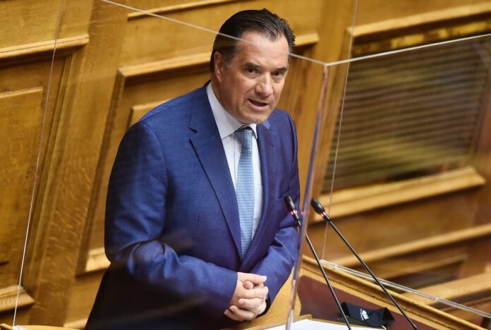 Οι υποκλοπές τσούζουν και κάνουν ζημιά, ακούστε και τον Άδωνη…