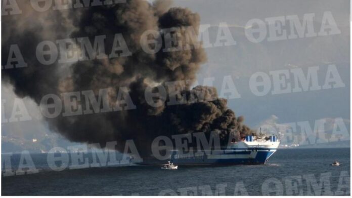 Φωτιά σε πλοίο στην Κέρκυρα: Δύο εγκλωβισμένοι στο Euroferry Olympia – Δέκα οι αγνοούμενοι