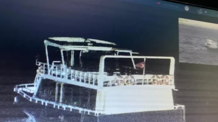 Σάμος: Το λιμενικό απέτρεψε την είσοδο σκάφους με 180 μετανάστες από την Τουρκία