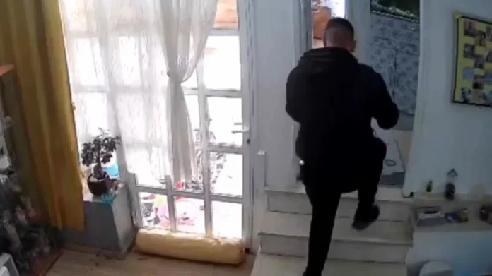 Συμμορία είχε ρημάξει σπίτια σε Αττική και Κορινθία, πάνω από €510.000 το όφελός της – (VIDEO)