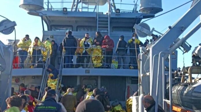 Φωτιά σε πλοίο στην Κέρκυρα: Το χρονικό του τρόμου – Από το γκαράζ ξεκίνησε η φωτιά