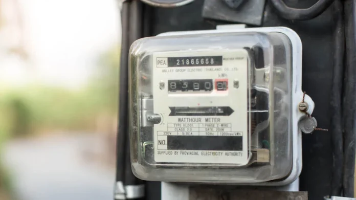 Λογαριασμοί ρεύματος – «φωτιά» για τις επιχειρήσεις: «Είναι σαν να πληρώνουμε 3πλάσιο ενοίκιo»
