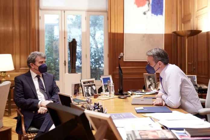 Υποψήφιος με τη ΝΔ ο Μιχάλης Χρυσοχοΐδης – Η συνάντηση με τον Κυριάκο Μητσοτάκη