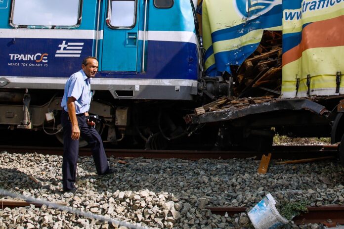 Βόλος: Τρένο συγκρούστηκε με αυτοκίνητο – Δεν τραυματίστηκε κανείς