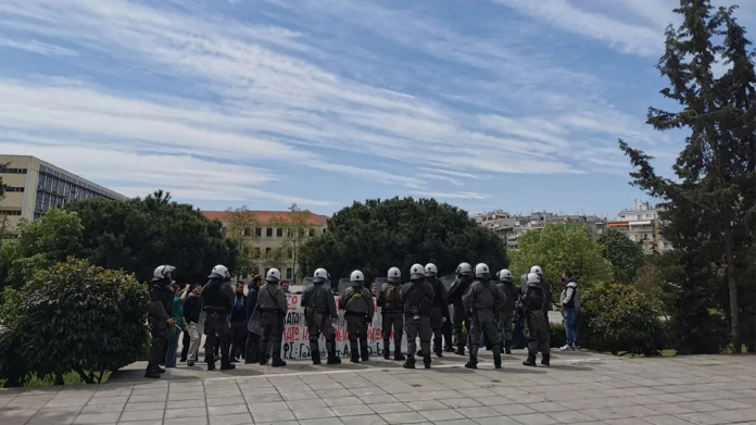 Θεσσαλονίκη: Αποχώρησαν οι αστυνομικές δυνάμεις από το ΑΠΘ