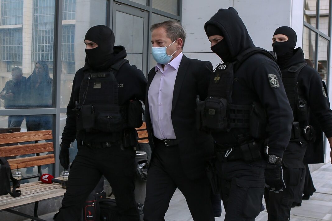 ÅÊÄÉÊÁÓÇ ÕÐÏÈÅÓÇÓ ÂÉÁÓÌÏÕ ÔÑÉÙÍ ÁÍÇËÉÊÙÍ ÊÁÉ ÅÍÏÓ ÅÍÇËÉÊÁ ÁÐÏ ÔÏÍ ÓÊÇÍÏÈÅÔÇ ÊÁÉ ÊÁËËÉÔÅ×ÍÉÊÏ ÄÉÅÕÈÕÍÔÇ ÔÏÕ ÅÈÍÉÊÏÕ ÈÅÁÔÑÏÕ, ÄÇÌÇÔÑÇ ËÉÃÍÁÄÇ