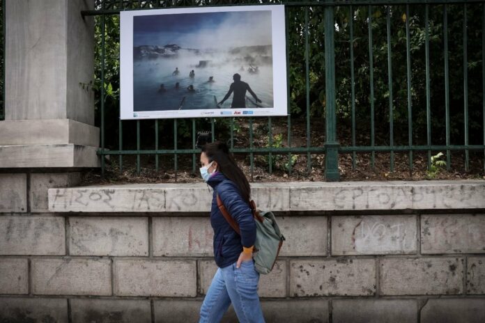 Αν είσαι ένας από τους 766.755 που παίρνεις καθαρό μισθό 380,40 ευρώ, πώς να σκεφτείς… «ολιστικά»
