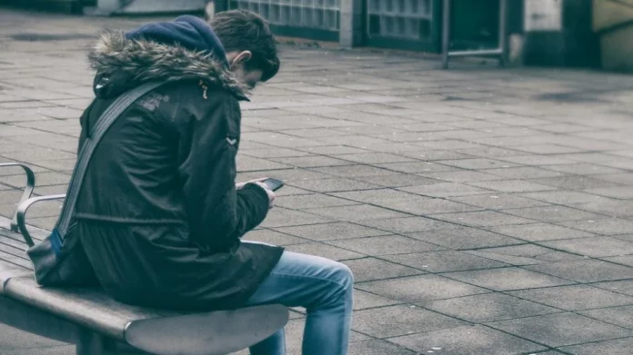 Φοιτητής στου Ζωγράφου καταγγέλλει bullying από τον πατέρα του: «Δέχομαι ψυχική βία επειδή είμαι gay»